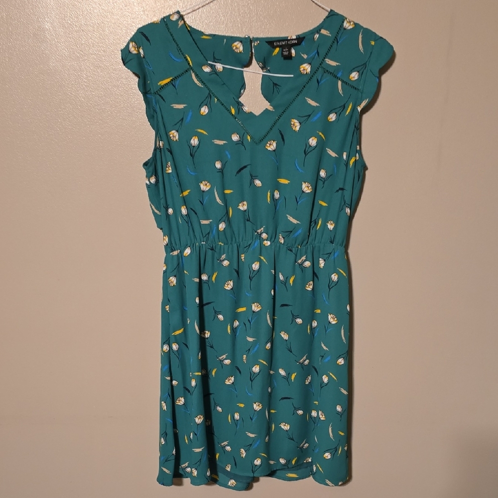 41 Hawthorn Green Midnight Scalloped Flower Multi Color Cinched Dress Lace LP